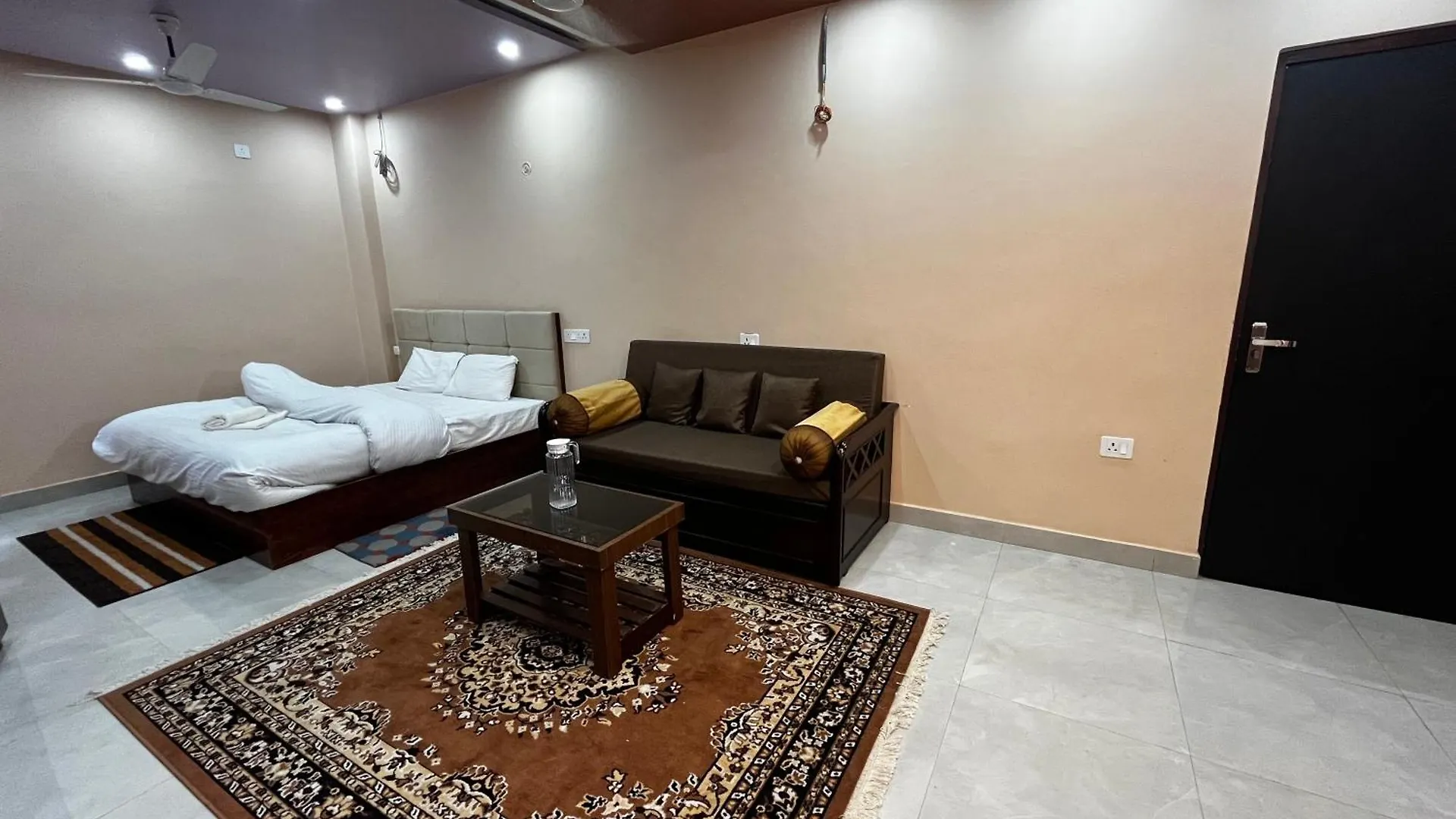 Preeti'S Nest Apartment Varanasi India